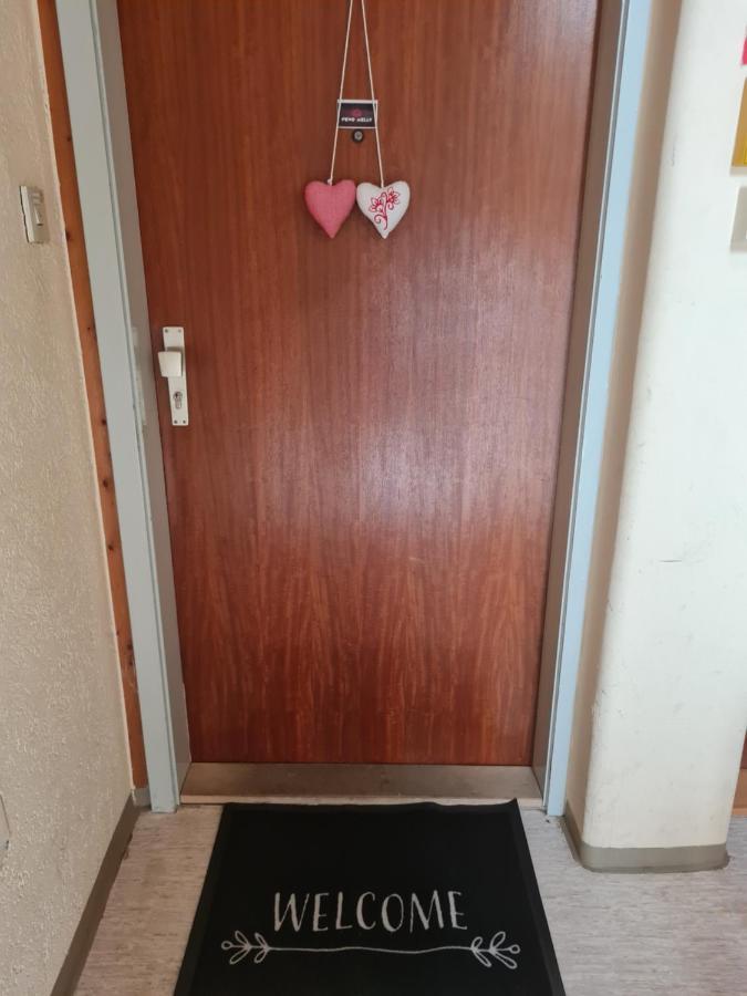 Ganze Lage In *